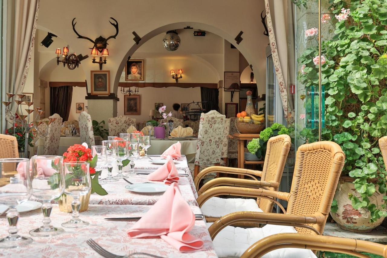 Logis Le Relais Imperial Hotel Saint-Vallier-de-Thiey Екстериор снимка