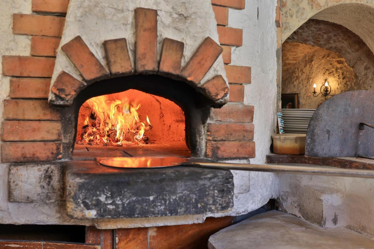 Logis Le Relais Imperial Hotel Saint-Vallier-de-Thiey Екстериор снимка