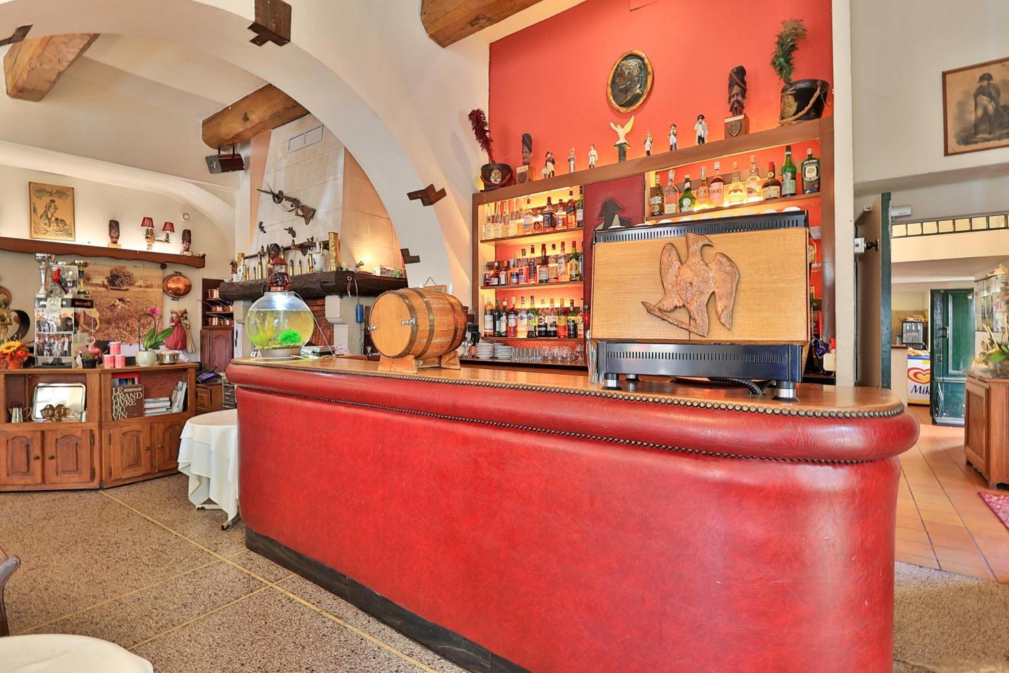 Logis Le Relais Imperial Hotel Saint-Vallier-de-Thiey Екстериор снимка