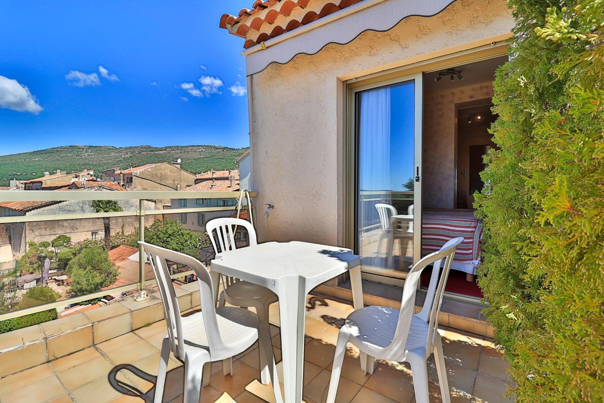 Logis Le Relais Imperial Hotel Saint-Vallier-de-Thiey Екстериор снимка