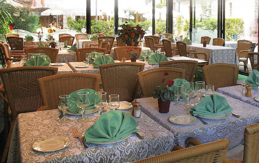 Logis Le Relais Imperial Hotel Saint-Vallier-de-Thiey Екстериор снимка