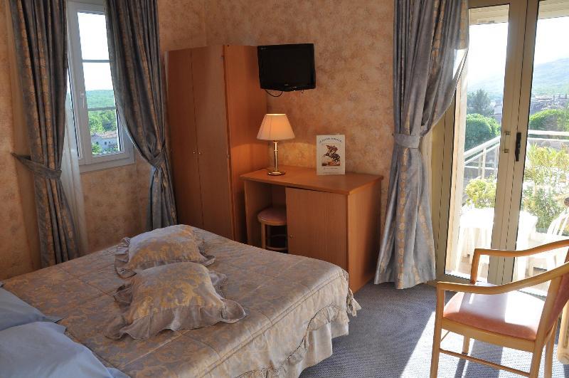 Logis Le Relais Imperial Hotel Saint-Vallier-de-Thiey Екстериор снимка